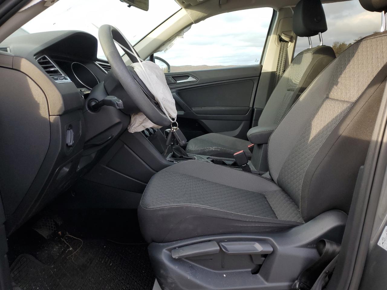 2021 Volkswagen Tiguan VIN 3VV0B7AX4MM011229 Copart auction photo, front end / minor dent/scratches damage thumbnail 7