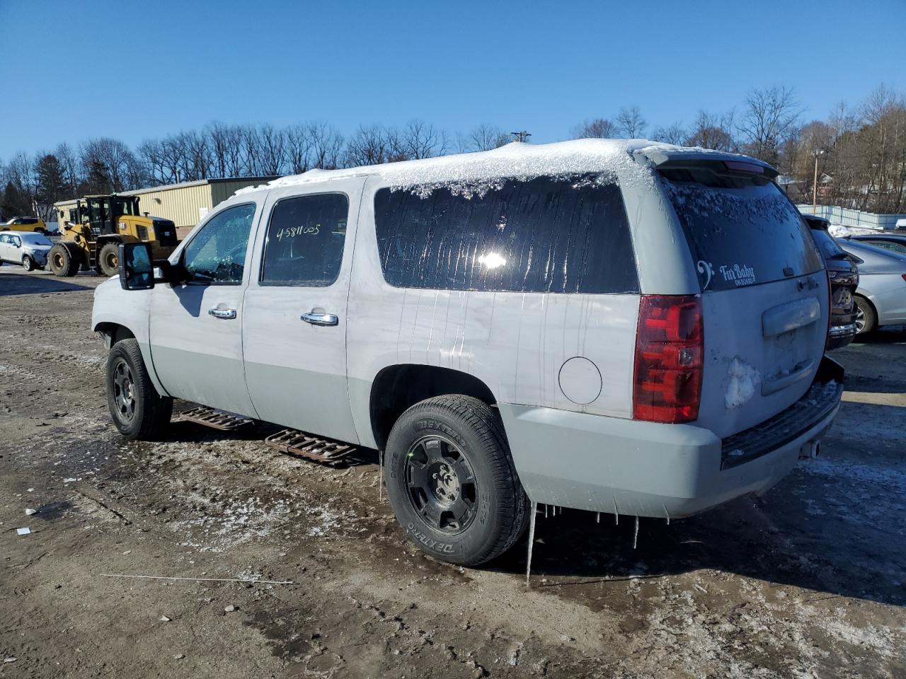 2012 Chevrolet Suburban VIN 1GNSKJE74CR188768 Copart auction photo, front end / minor dent/scratches damage thumbnail 2