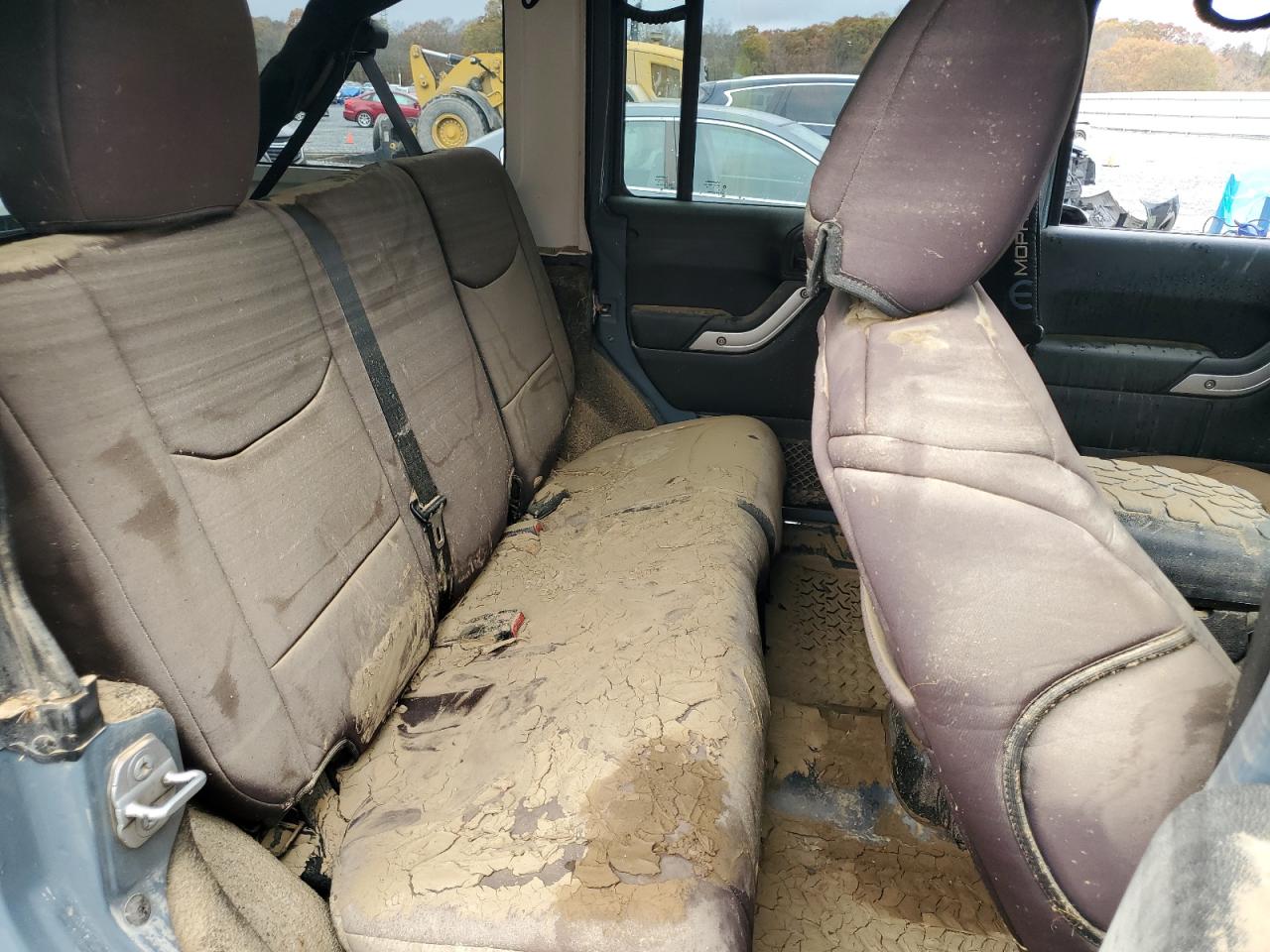 2014 Jeep Wrangler VIN 1C4BJWEG4EL226420 Copart auction photo, water/flood / minor dent/scratches damage thumbnail 11