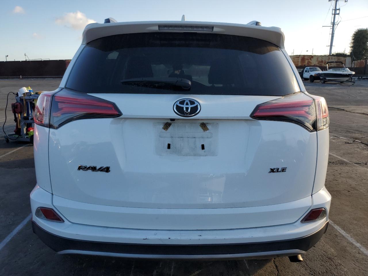 2018 Toyota RAV 4 VIN 2T3WFREV5JW481913 Copart auction photo, minor dent/scratches damage thumbnail 6