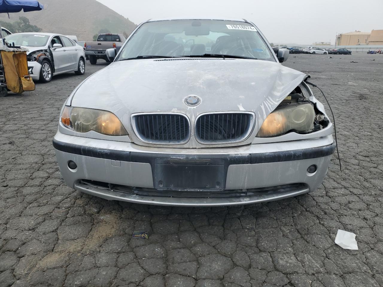 2004 BMW 3er VIN WBAAZ33424KP88331 Copart auction photo, front end damage thumbnail 5
