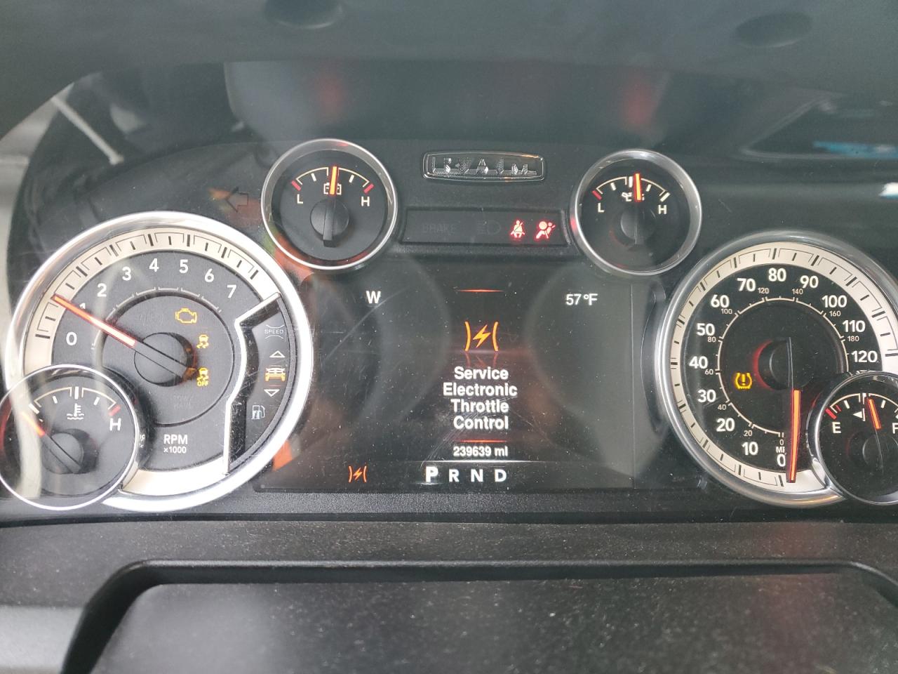 2016 RAM 1500 VIN 1C6RR7LT4GS113550 Copart auction photo, front end / minor dent/scratches damage thumbnail 9