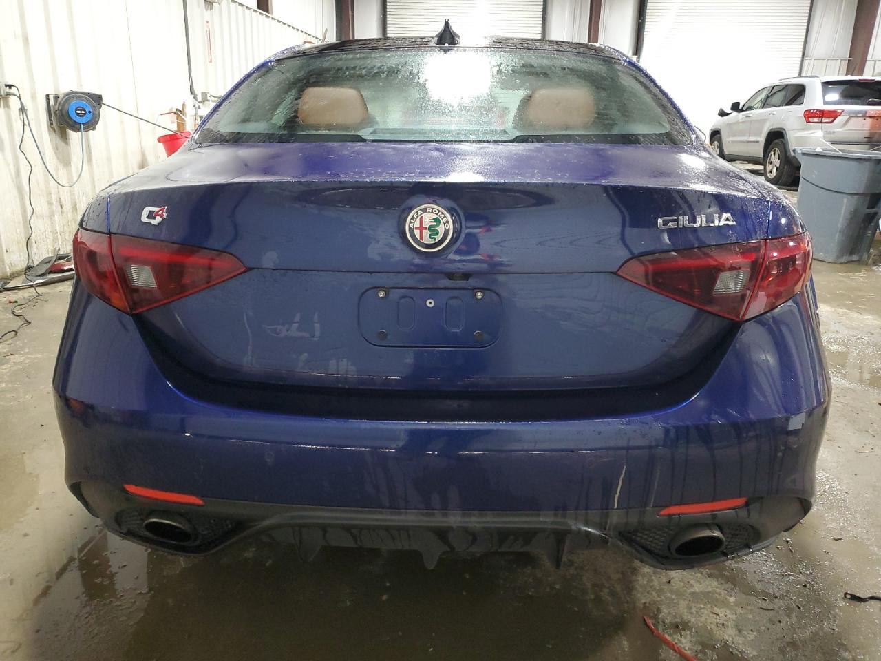 2018 Alfa Romeo Giulia VIN ZARFAEEN8J7574336 Copart auction photo, front end / side damage thumbnail 6
