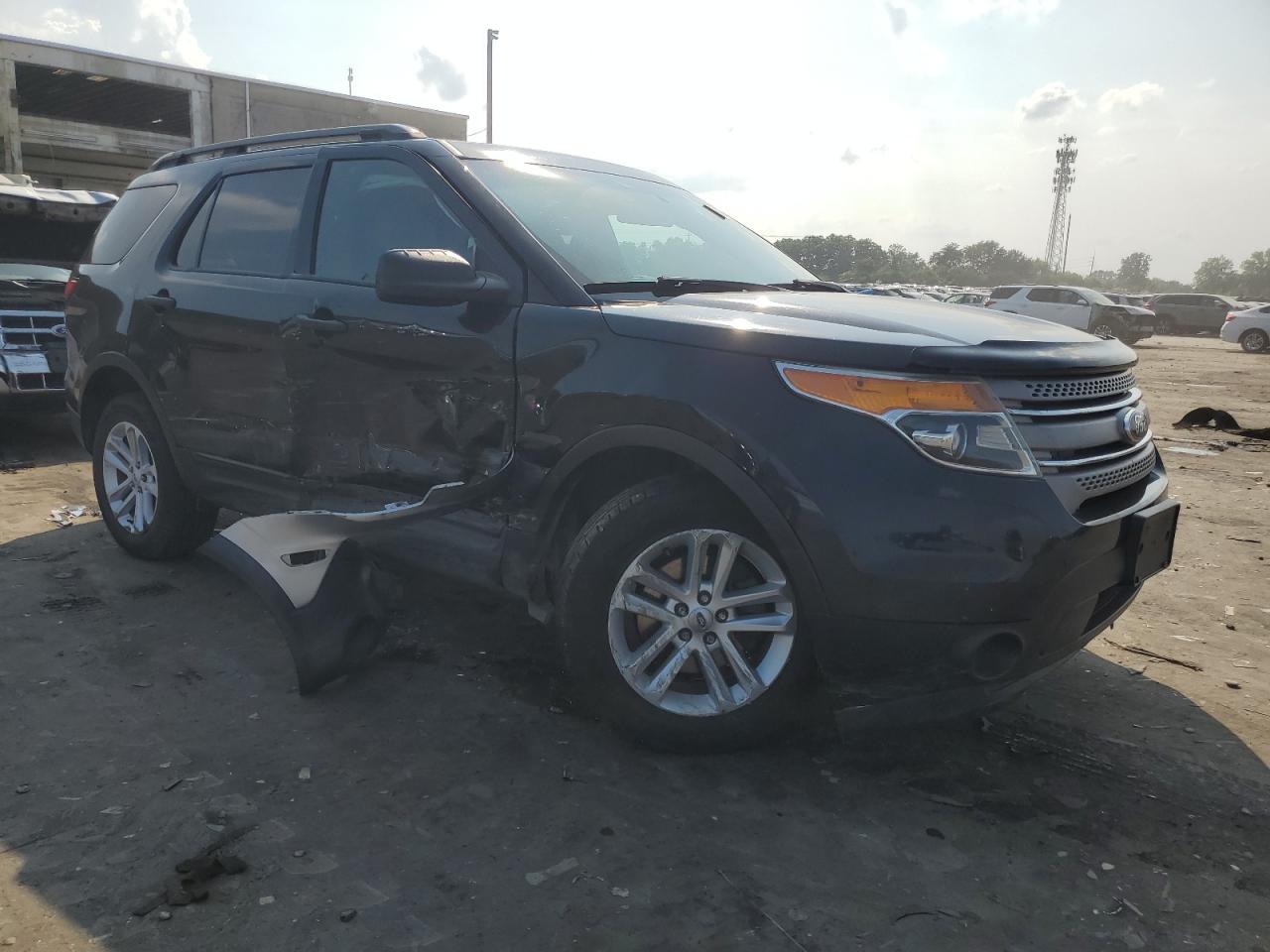 2015 Ford Explorer VIN 1FM5K8B80FGC28013 Copart auction photo, side / front end damage thumbnail 4