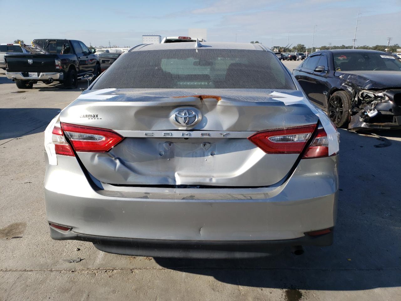 2020 Toyota Camry VIN 4T1C11AK4LU876109 Copart auction photo, rear end damage thumbnail 6