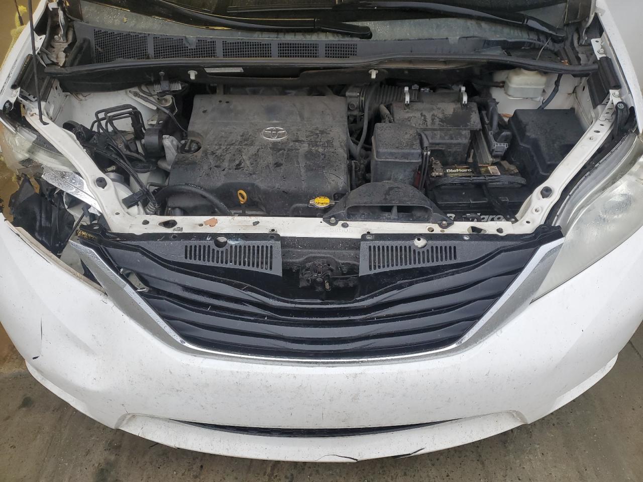 2012 Toyota Sienna VIN 5TDKK3DCXCS205934 Copart auction photo, all over / mechanical damage thumbnail 14