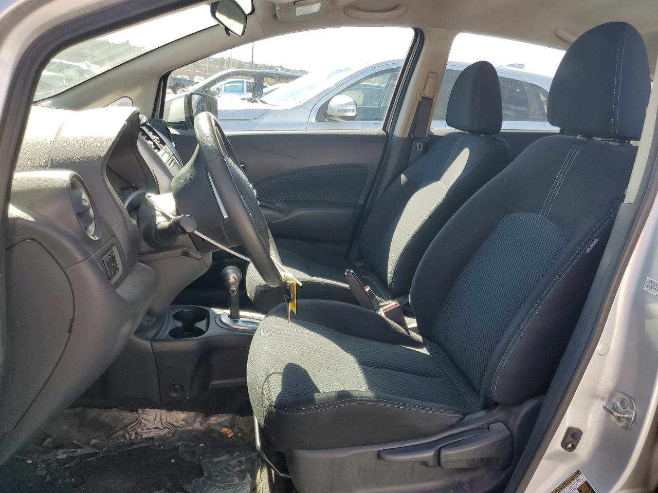 2016 Nissan Versa VIN 3N1CE2CP8GL367702 Copart auction photo, front end / side damage thumbnail 7