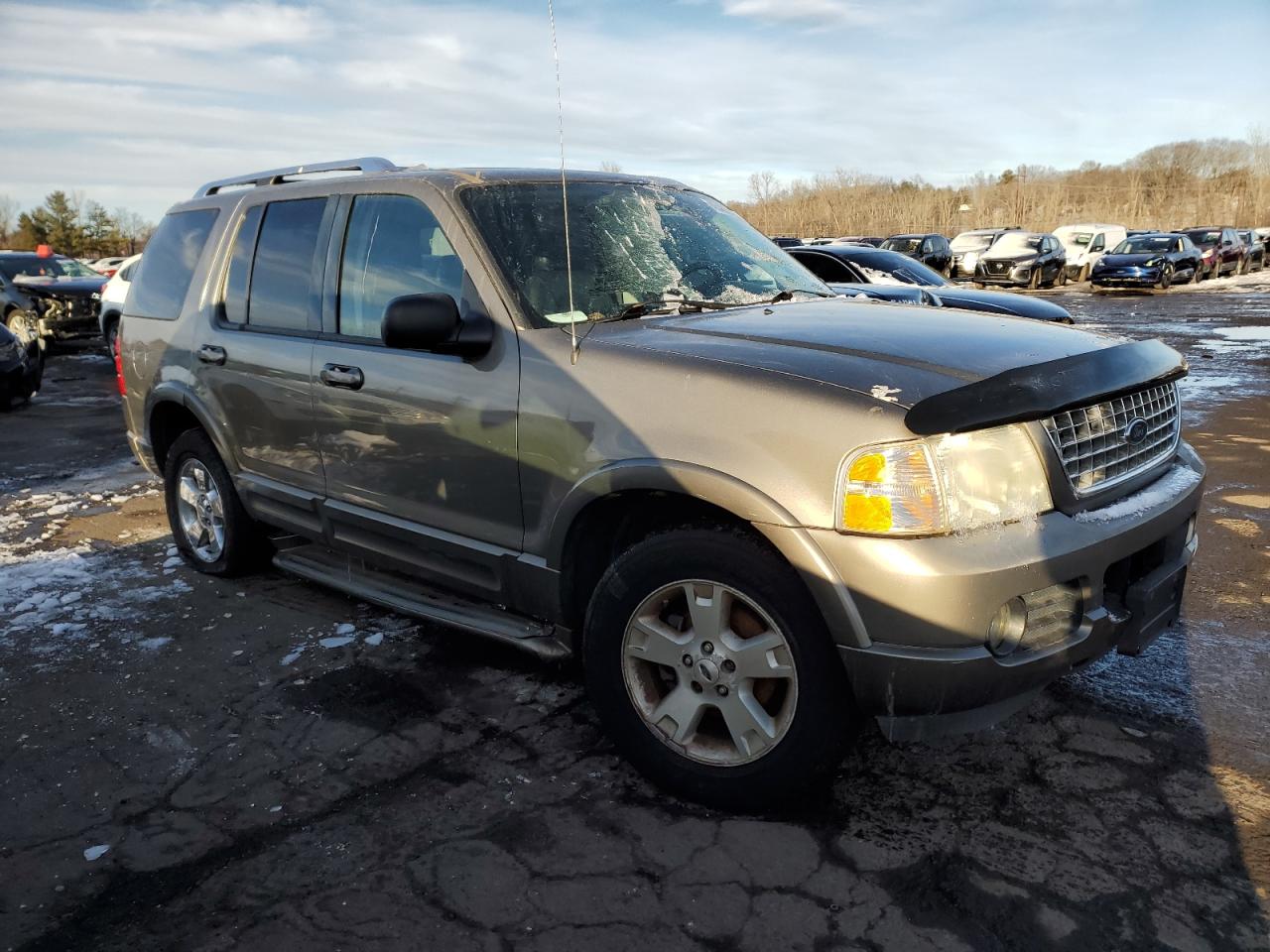 2003 Ford Explorer VIN 1FMDU75WX3ZB05314 Copart auction photo, minor dent/scratches damage thumbnail 4