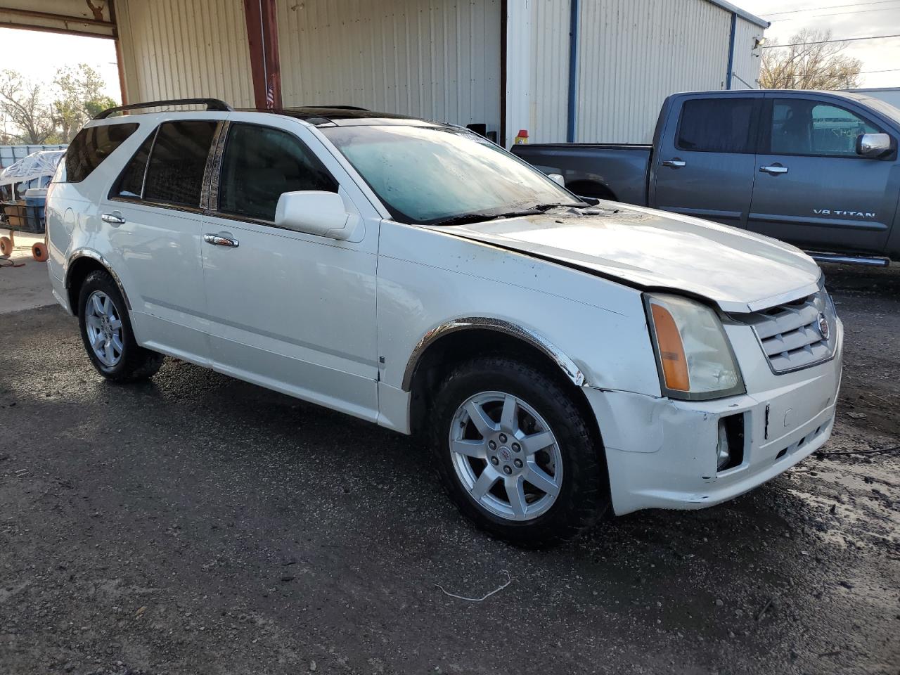 2008 Cadillac SRX VIN 1GYEE637580140389 Copart auction photo, burn damage thumbnail 4
