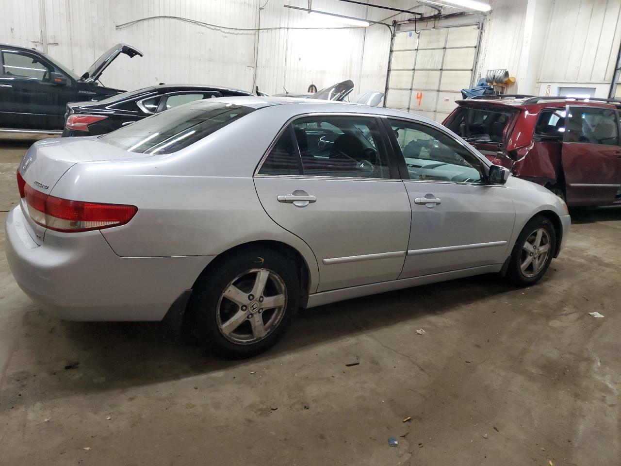 2004 Honda Accord VIN 1HGCM56684A137456 Copart auction photo, side / front end damage thumbnail 3