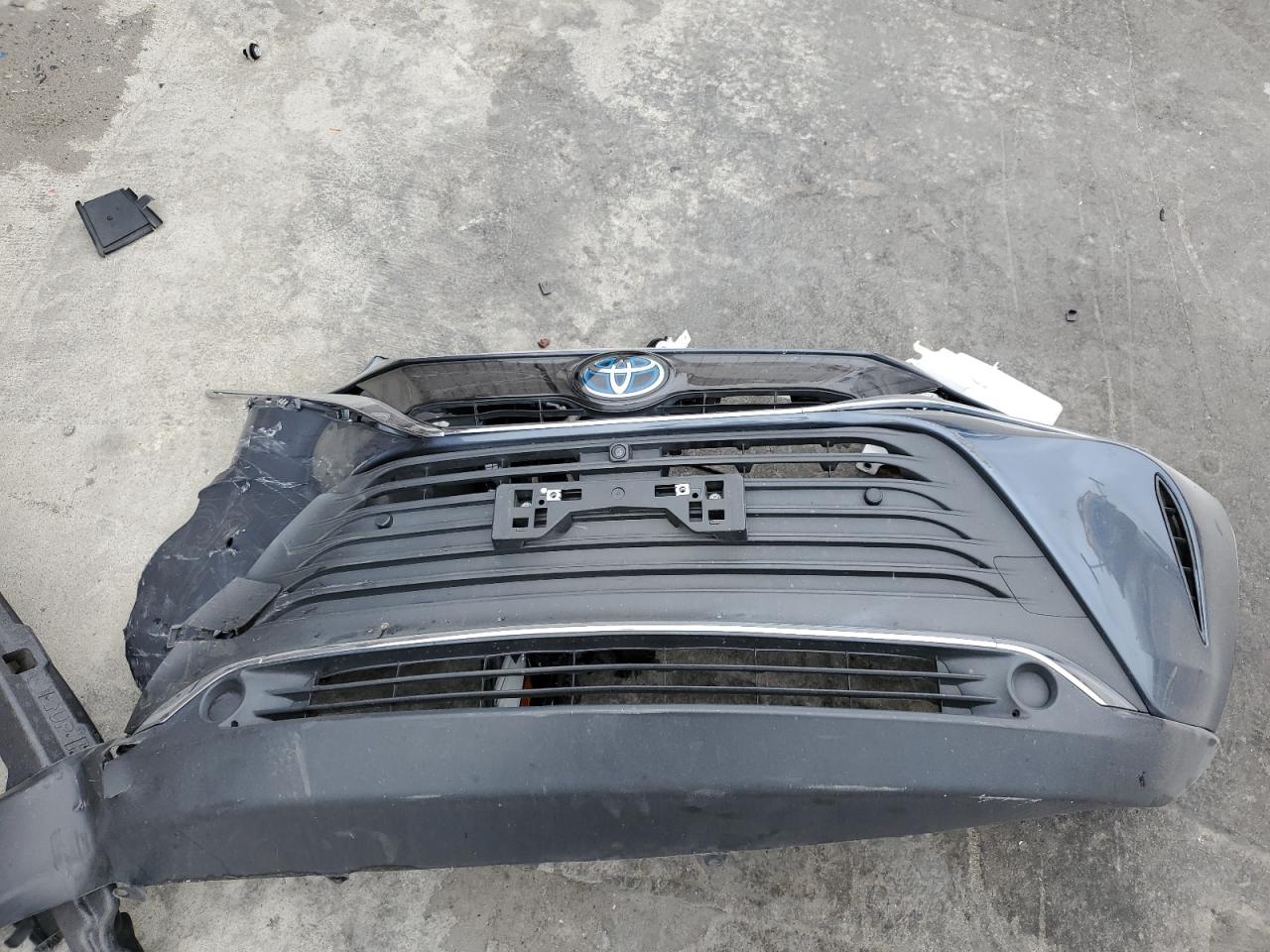 2021 Toyota Venza VIN JTEAAAAH3MJ044761 Copart auction photo, front end damage thumbnail 13