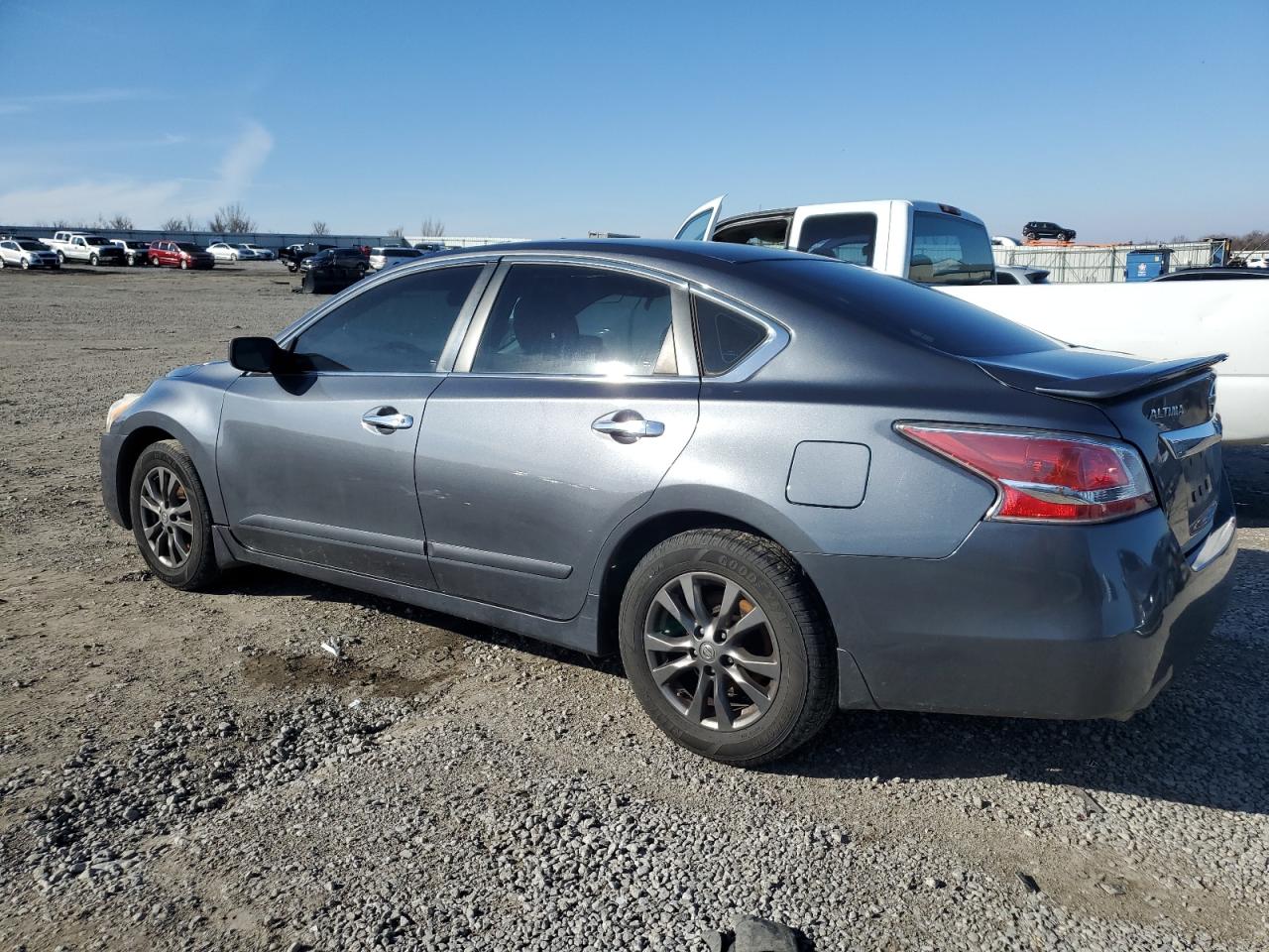 2015 Nissan Altima VIN 1N4AL3AP7FC422336 Copart auction photo, rear end / side damage thumbnail 2