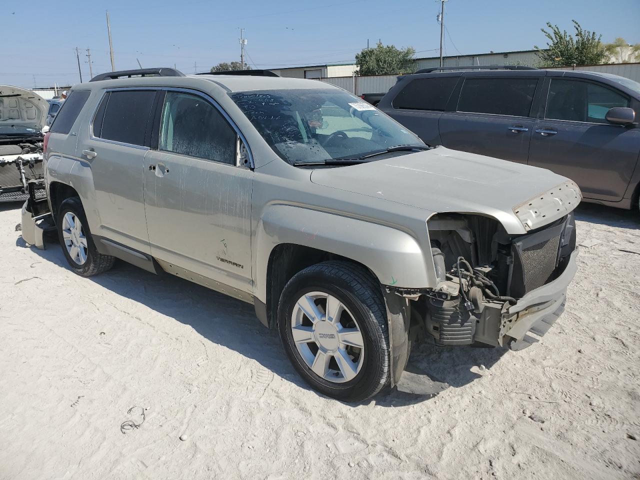 2013 GMC Terrain VIN 2GKALSEK8D6366419 Copart auction photo, front end / minor dent/scratches damage thumbnail 4