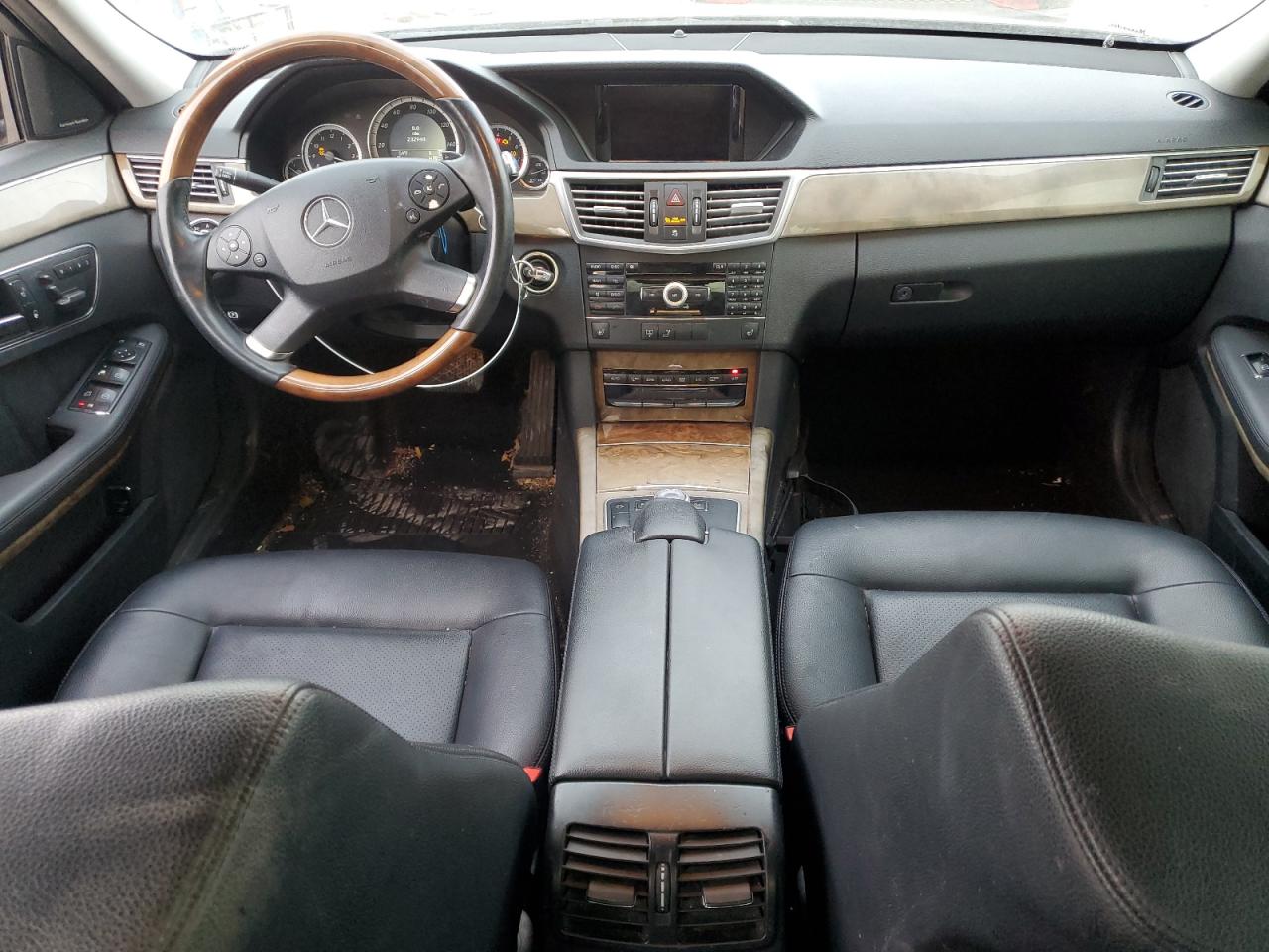 2010 Mercedes-Benz E-klasse VIN WDDHF8HB7AA234675 Copart auction photo, undercarriage / mechanical damage thumbnail 8