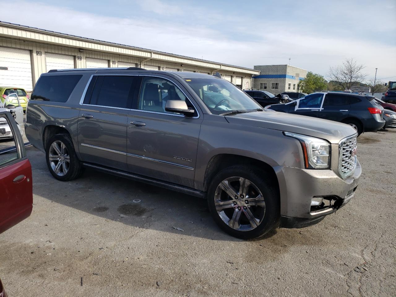 2019 GMC Yukon VIN 1GKS2HKJ3KR247409 Copart auction photo, side damage thumbnail 4
