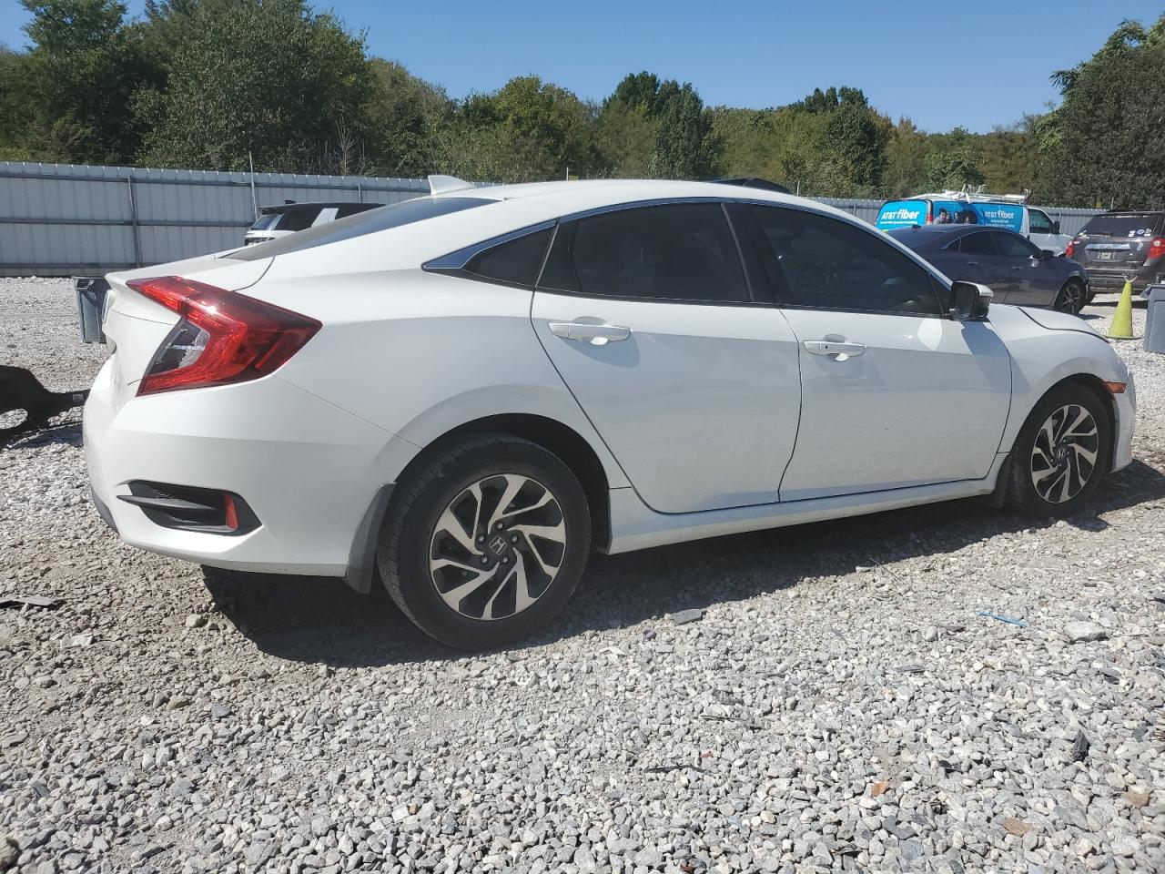 2017 Honda Civic VIN 19XFC2F71HE028233 Copart auction photo, front end / side damage thumbnail 3