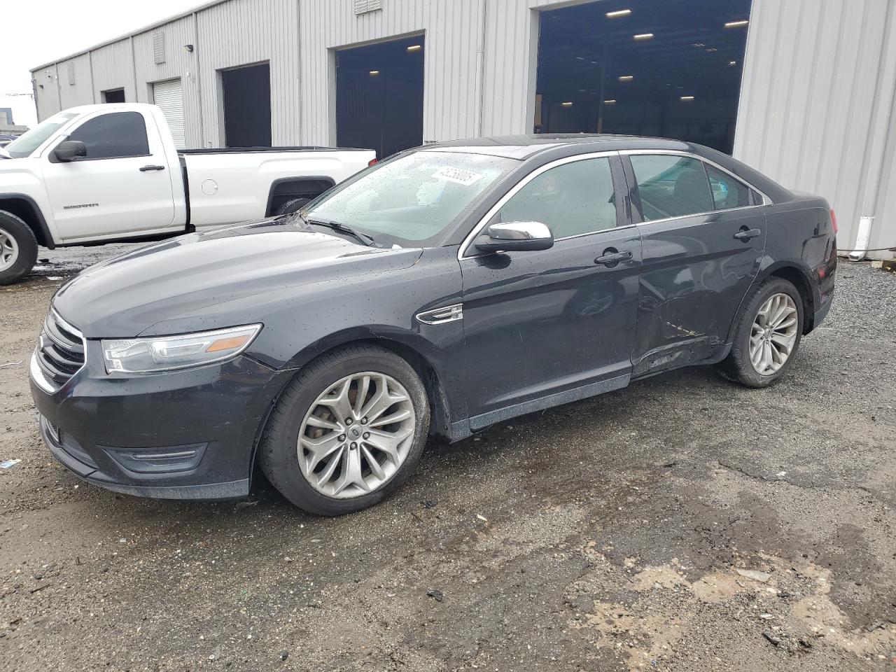 2013 Ford Taurus VIN 1FAHP2F88DG232212