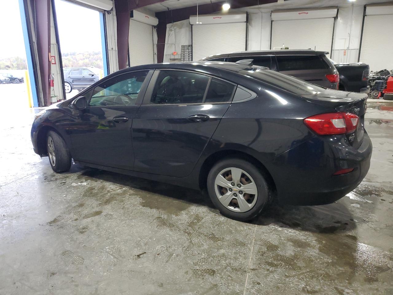 2018 Chevrolet Cruze VIN 1G1BC5SM6J7142206 Copart auction photo, front end damage thumbnail 2