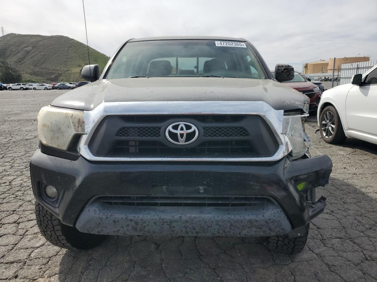 2012 Toyota Tacoma VIN 3TMJU4GN6CM137060 Copart auction photo, front end / side damage thumbnail 5