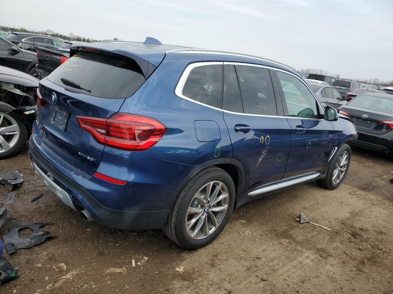 2019 BMW X3 VIN 5UXTR9C52KLP96443 Copart auction photo, front end / minor dent/scratches damage thumbnail 3