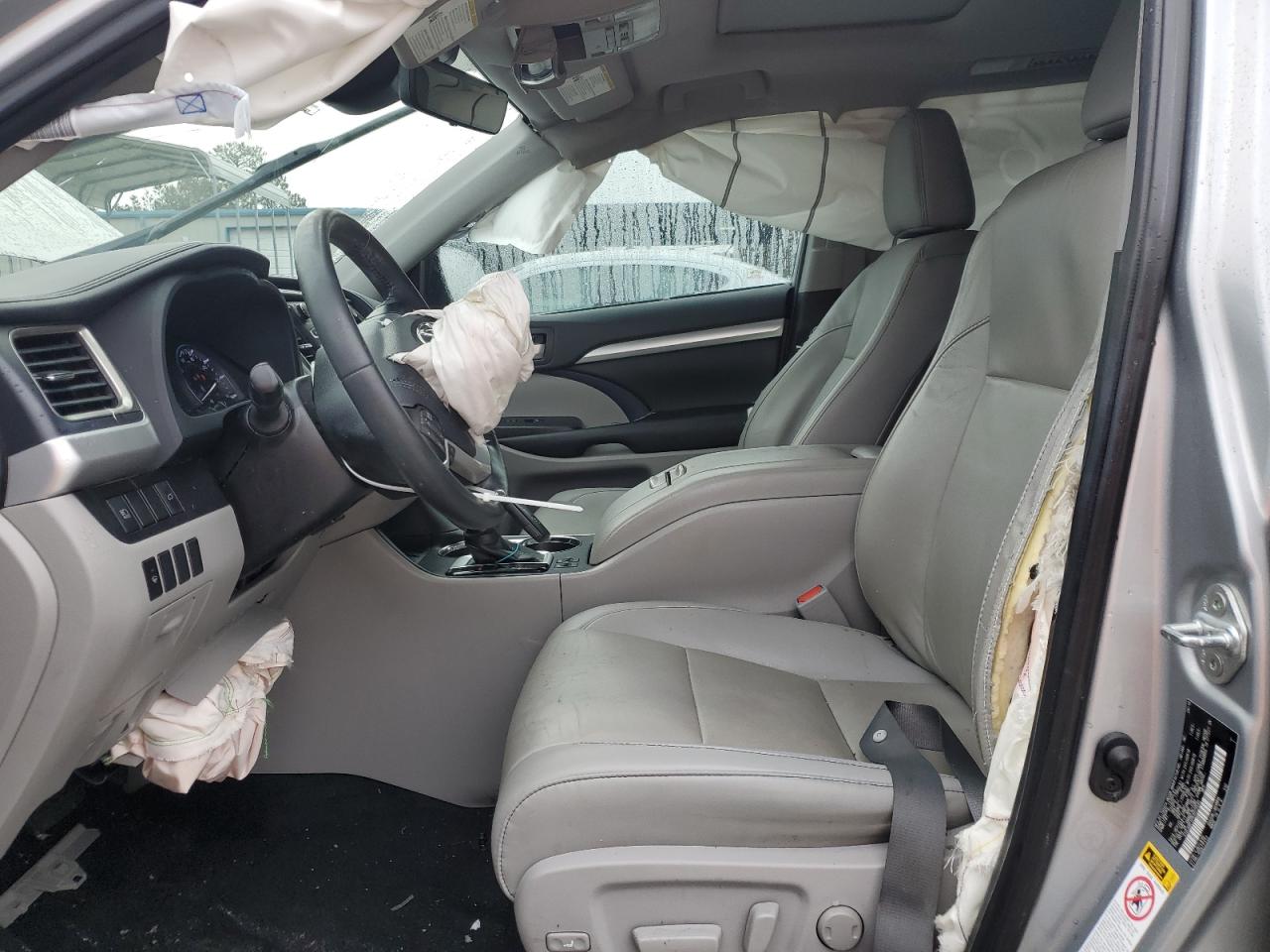 2019 Toyota Highlander VIN 5TDJGRFH7KS075540 Copart auction photo, front end damage thumbnail 7