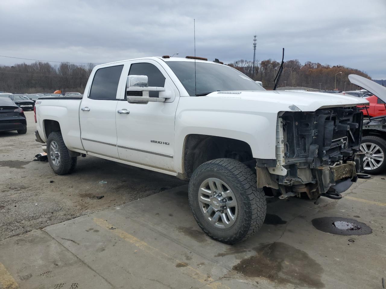 2015 Chevrolet Silverado VIN 1GC1KVE86FF194615 Copart auction photo, front end damage thumbnail 4