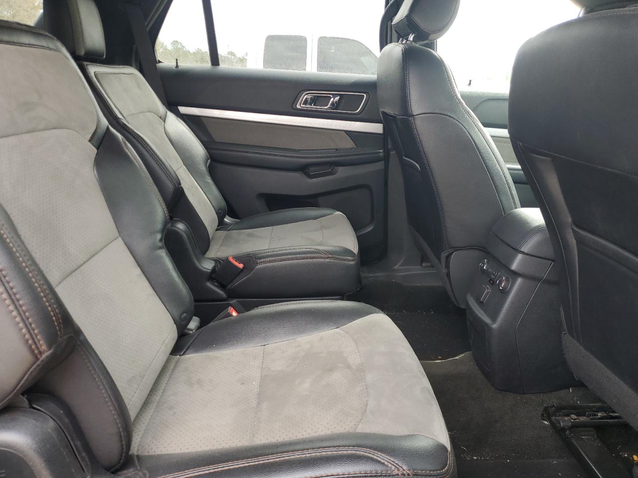 2017 Ford Explorer VIN 1FM5K7D89HGD36172 Copart auction photo, side damage thumbnail 11