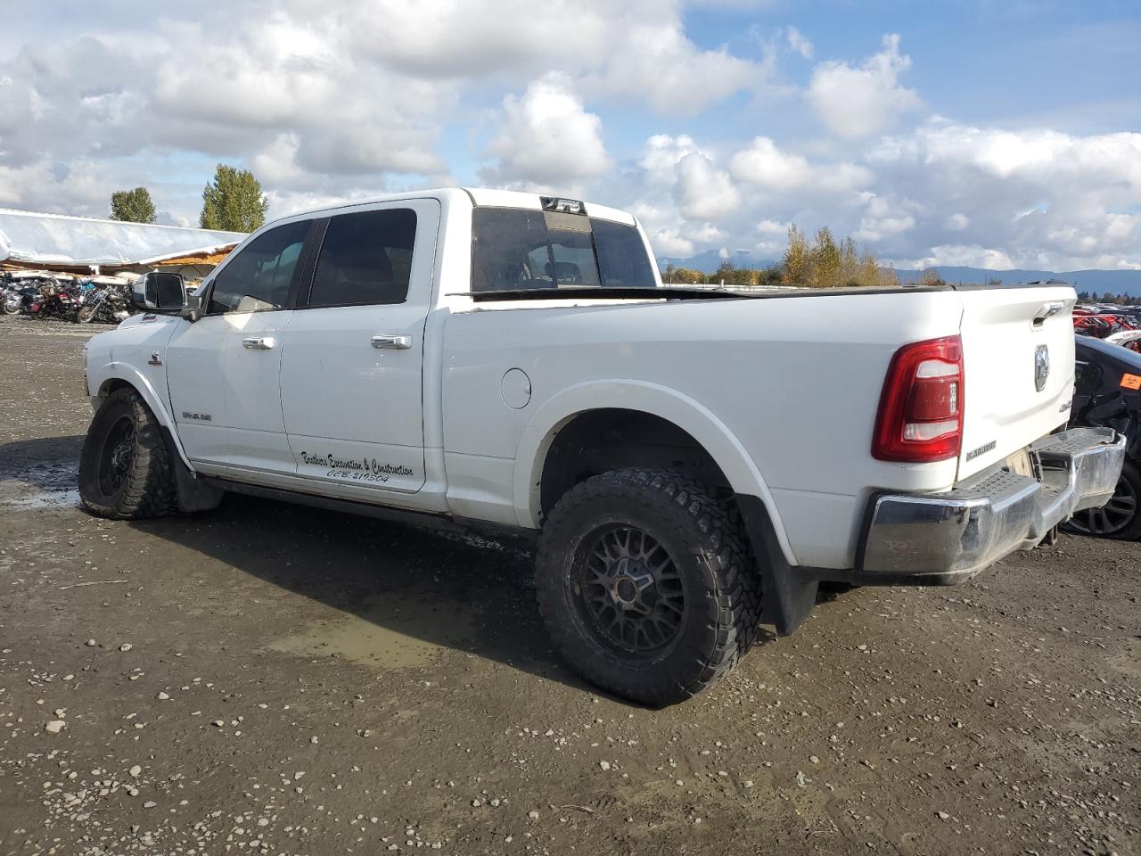 2022 RAM 2500 VIN 3C6UR5FL9NG261014 Copart auction photo, rollover damage thumbnail 2