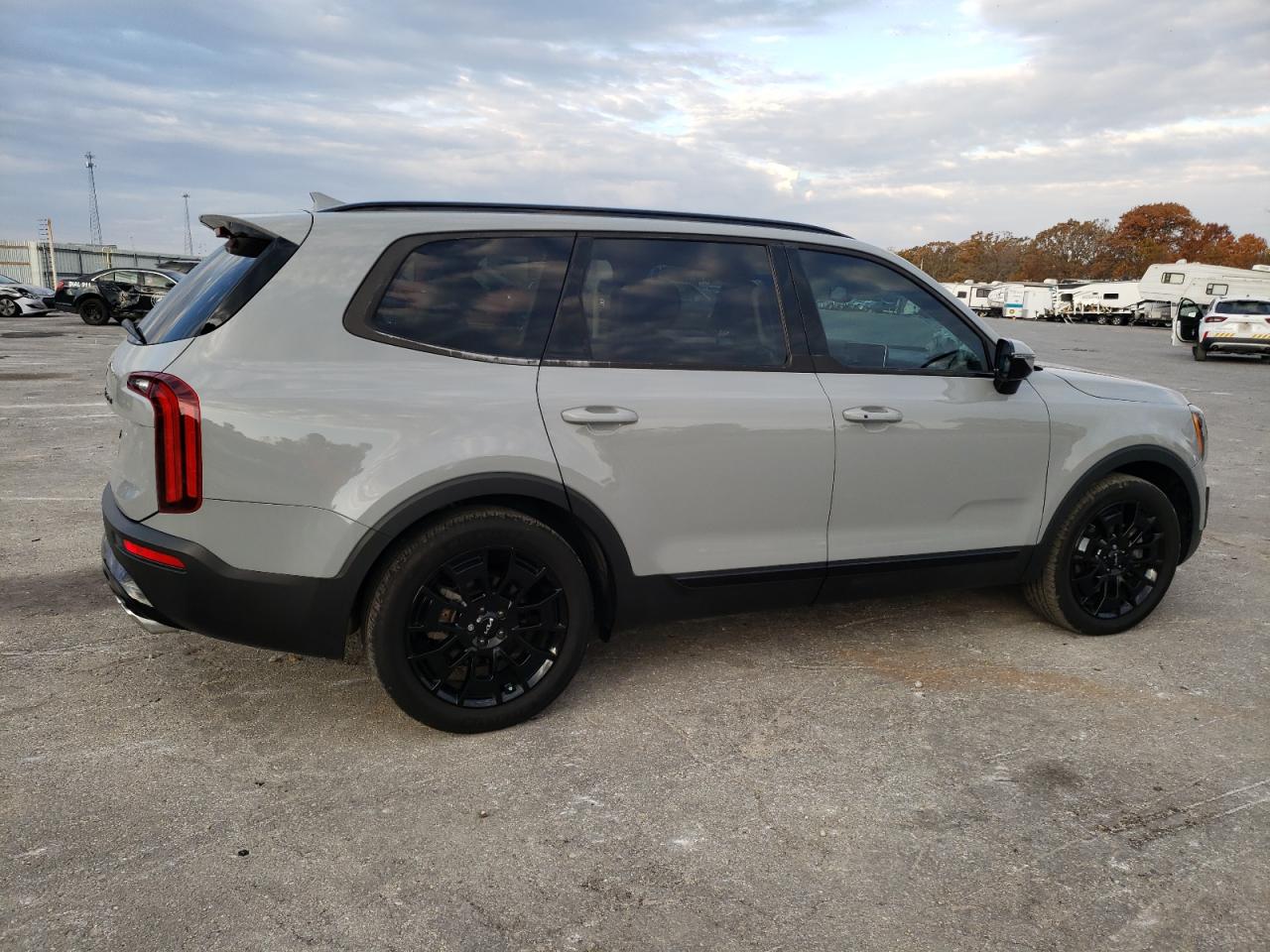 2022 KIA Telluride VIN 5XYP5DHCXNG231642 Copart auction photo, front end / minor dent/scratches damage thumbnail 3