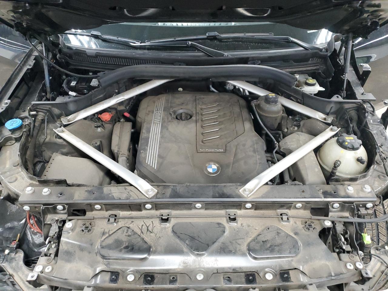 2020 BMW X7 VIN 5UXCW2C08L9B99836 Copart auction photo, front end / side damage thumbnail 12