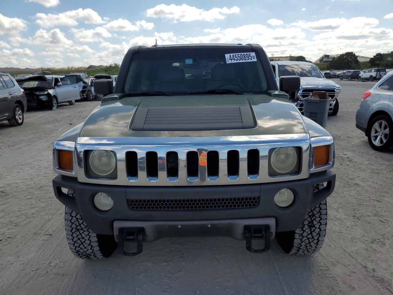 2006 Hummer H3 VIN 5GTDN136168149626 Copart auction photo, minor dent/scratches damage thumbnail 5