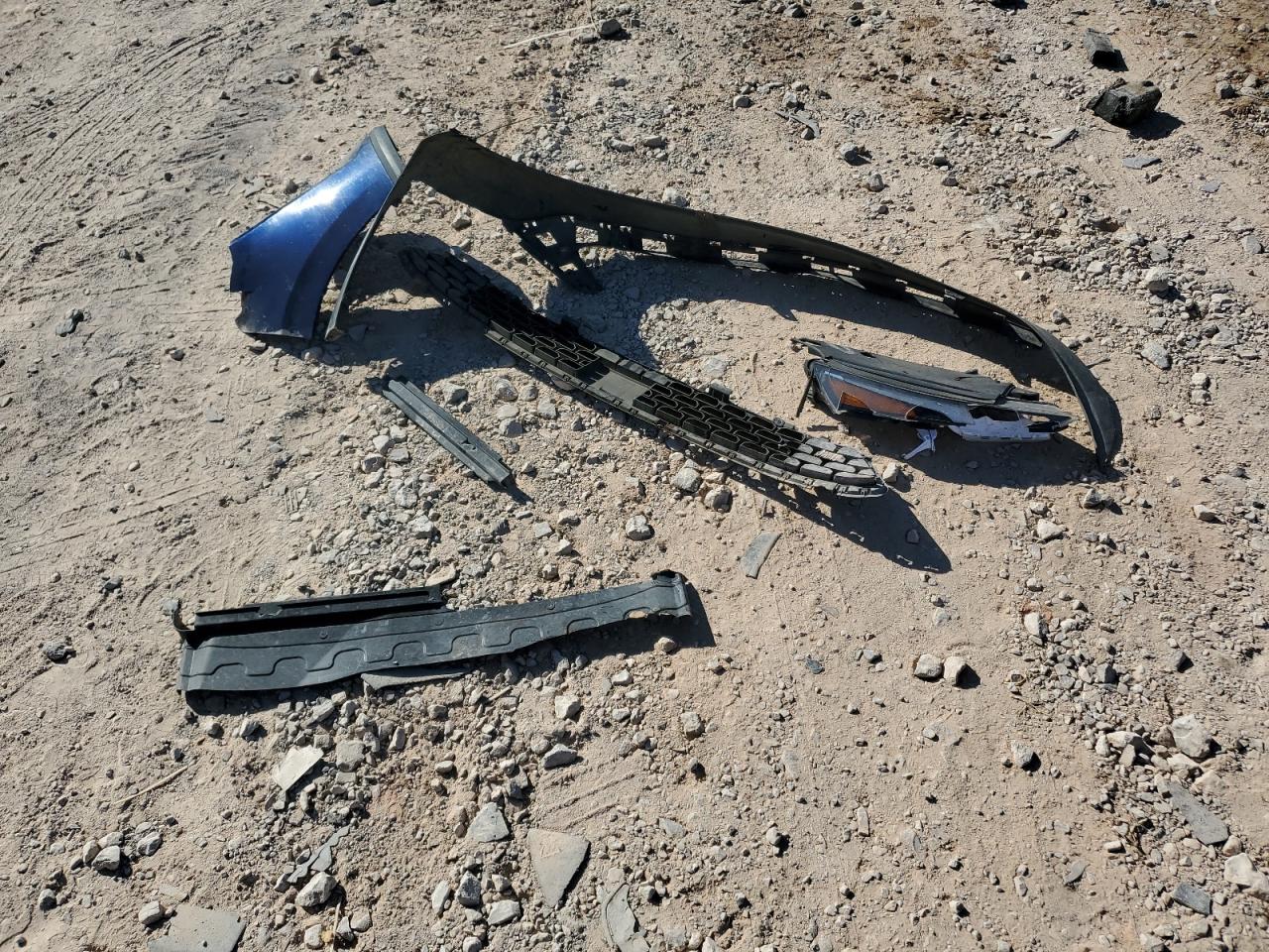 2022 Hyundai Santa Fe VIN 5NMS64AJ0NH437283 Copart auction photo, front end / mechanical damage thumbnail 15