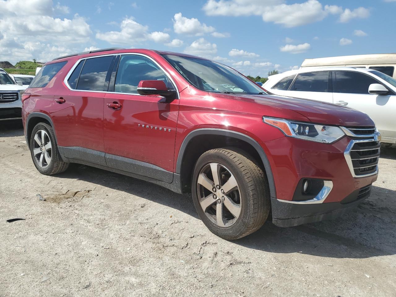 2019 Chevrolet Traverse VIN 1GNEVHKW3KJ209051 Copart auction photo, side / rear end damage thumbnail 4