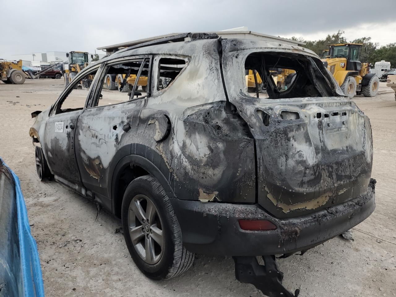2015 Toyota RAV 4 VIN JTMWFREV9FD072575 Copart auction photo, burn damage thumbnail 2