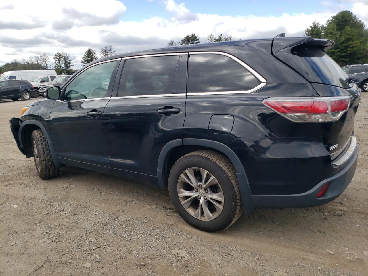 2014 Toyota Highlander VIN 5TDBKRFH3ES070133 Copart auction photo, front end / minor dent/scratches damage thumbnail 2
