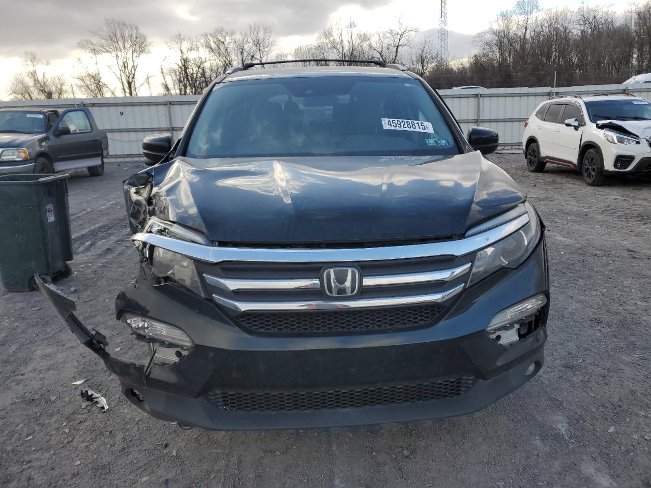 2016 Honda Pilot VIN 5FNYF6H40GB117584 Copart auction photo, front end / side damage thumbnail 5