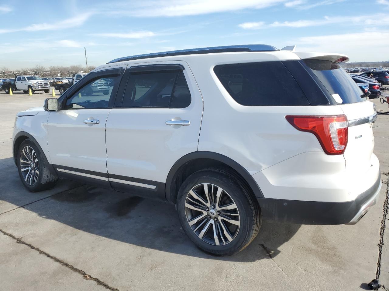 2017 Ford Explorer VIN 1FM5K8HT1HGA06952 Copart auction photo, front end / rear end damage thumbnail 2