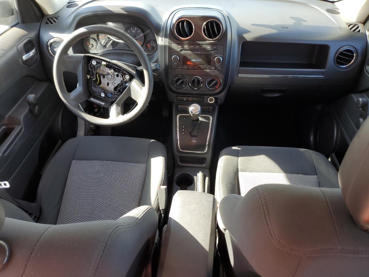 2009 Jeep Liberty (Patriot) VIN 1J4FT28A59D140653 Copart auction photo, rear end / stripped damage thumbnail 8