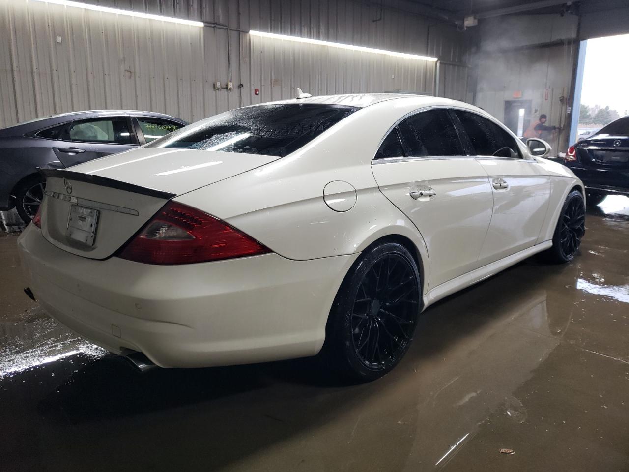 2008 Mercedes-Benz Cls-klasse VIN WDDDJ72X78A126093 Copart auction photo, side damage thumbnail 3