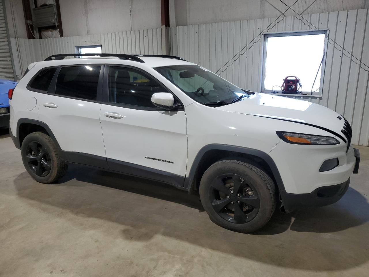 2016 Jeep Grand Cherokee VIN 1C4PJMCB2GW187264 Copart auction photo, front end / minor dent/scratches damage thumbnail 4