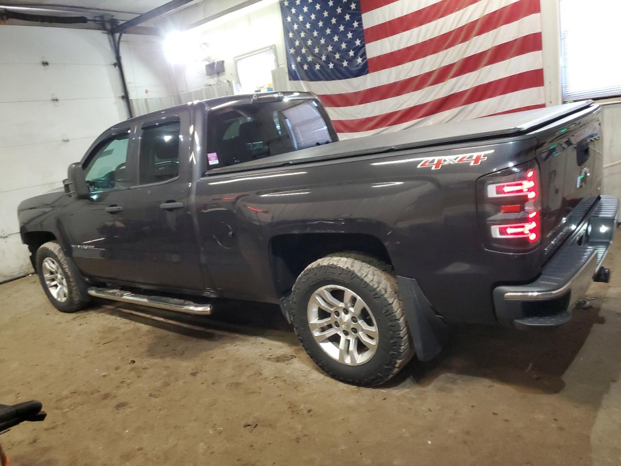 2014 Chevrolet Silverado VIN 1GCVKREC7EZ236655 Copart auction photo, front end / minor dent/scratches damage thumbnail 2