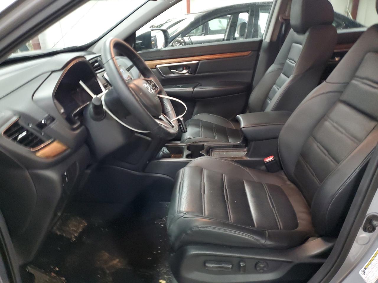 2018 Honda CR-V VIN 2HKRW2H83JH646925 Copart auction photo, front end damage thumbnail 7