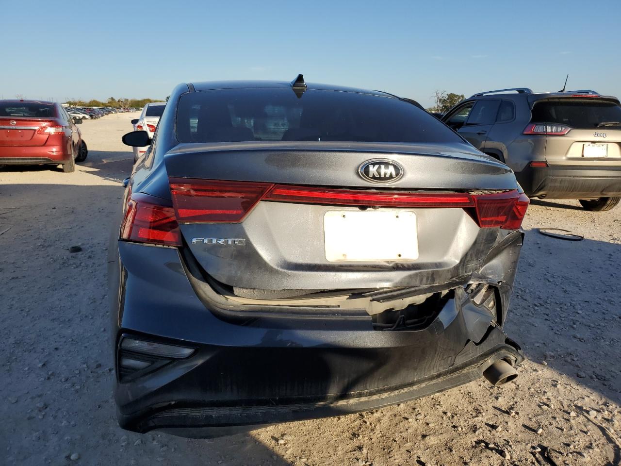2020 KIA Forte VIN 3KPF24AD7LE214167 Copart auction photo, rear end / minor dent/scratches damage thumbnail 6