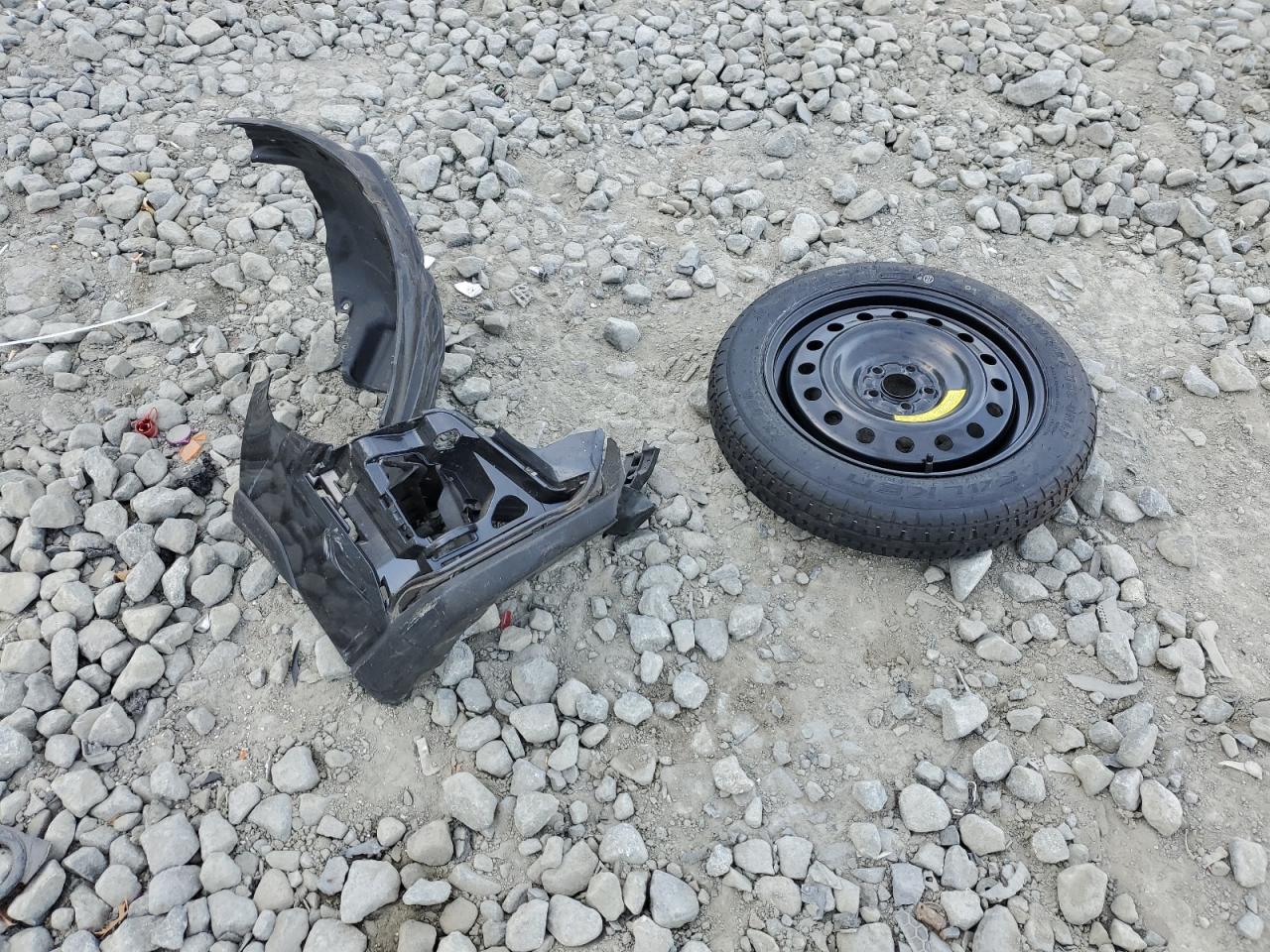 2018 Subaru XV VIN JF2GTAAC6JH240419 Copart auction photo, front end damage thumbnail 15