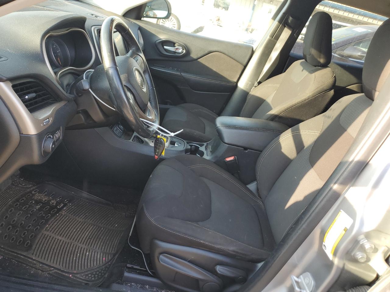 2016 Jeep Grand Cherokee VIN 1C4PJLCB0GW149283 Copart auction photo, front end damage thumbnail 7