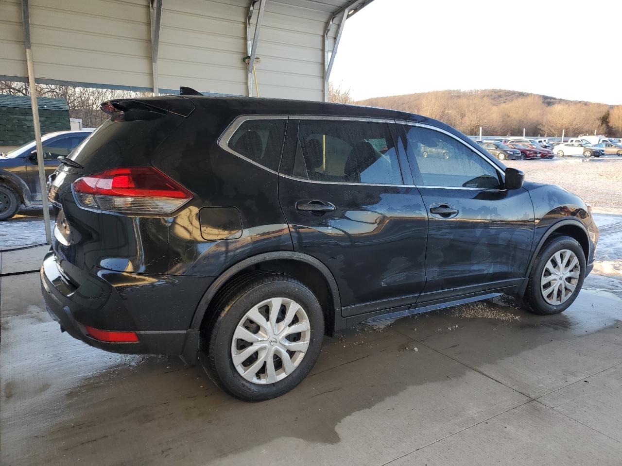 2019 Nissan Rogue VIN 5N1AT2MT2KC784447 Copart auction photo, minor dent/scratches damage thumbnail 3