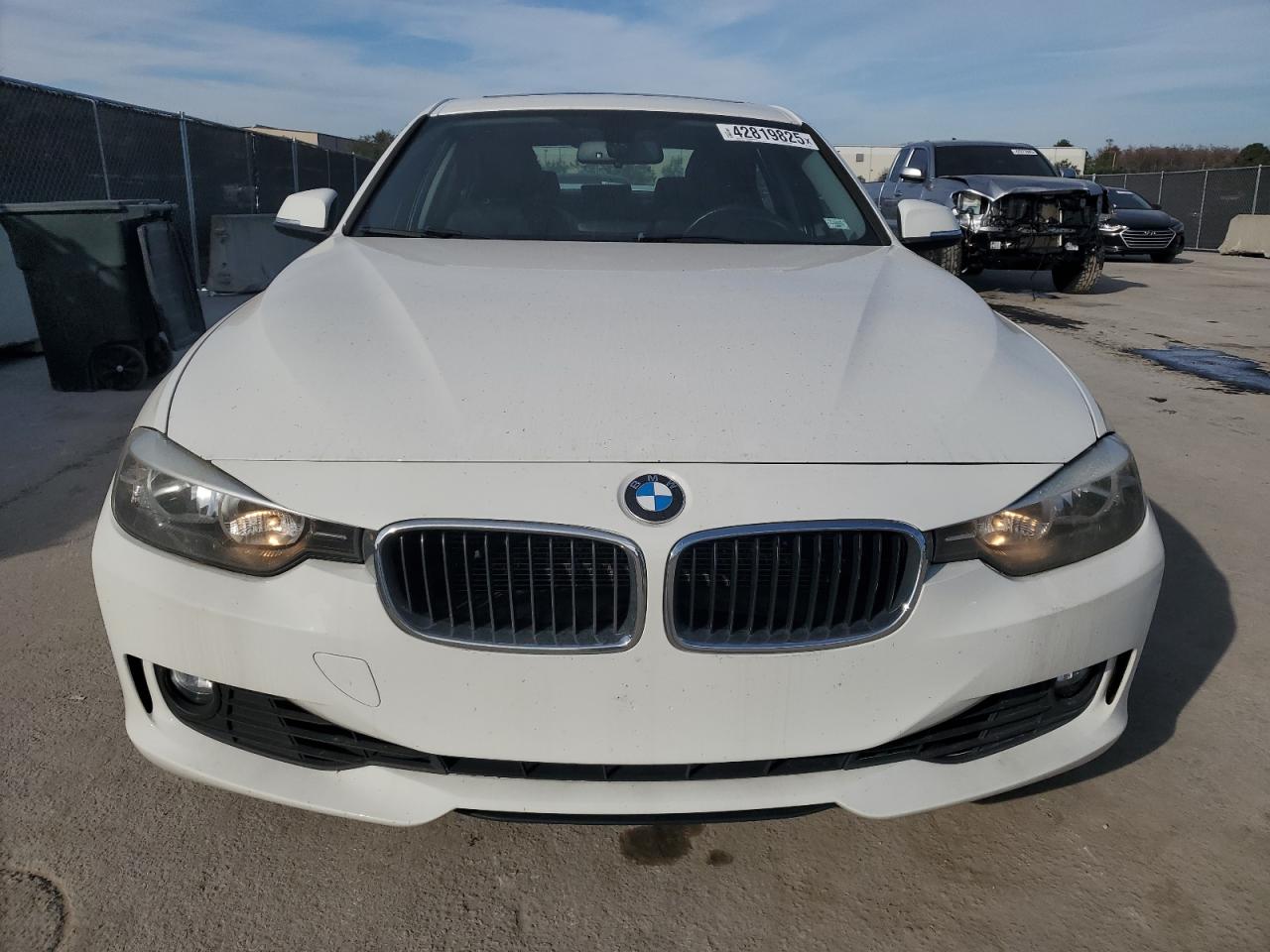 2013 BMW 3er VIN WBA3B3C55DF541593 Copart auction photo, rear end damage thumbnail 5