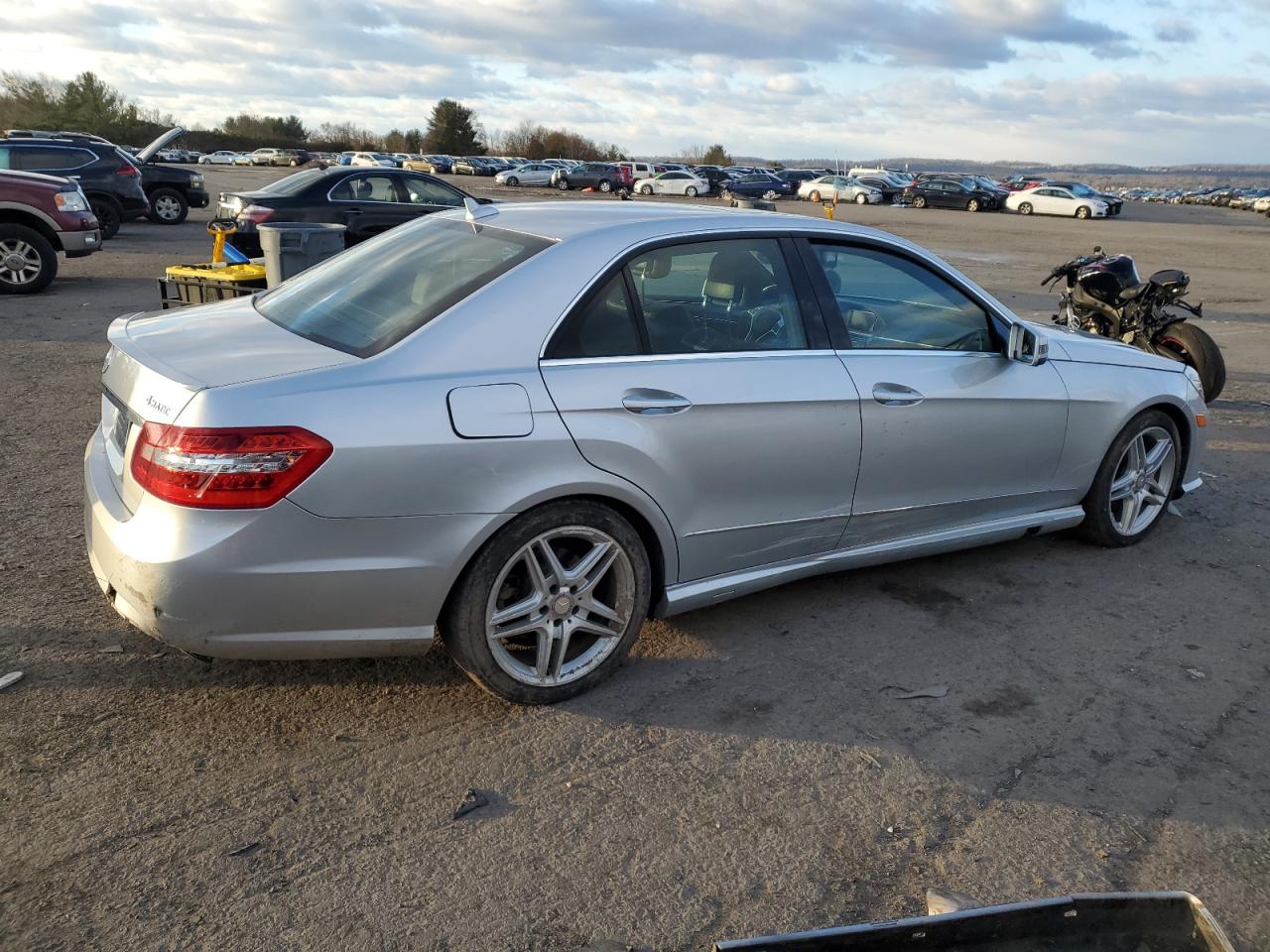 2013 Mercedes-Benz E-klasse VIN WDDHF8JBXDA769756 Copart auction photo, side damage thumbnail 3