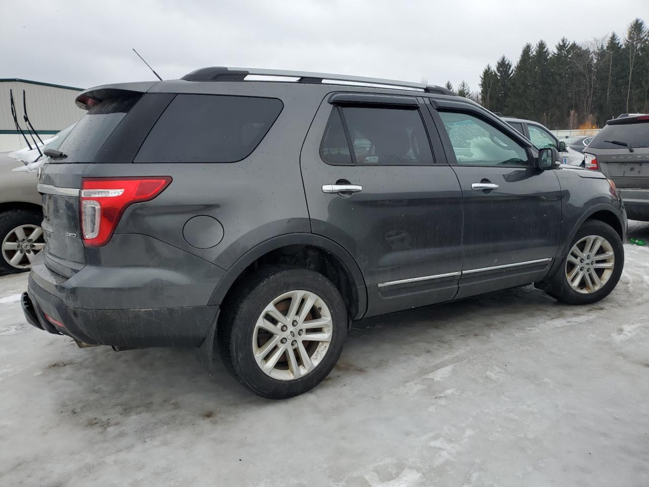 2015 Ford Explorer VIN 1FM5K8D86FGC44651 Copart auction photo, front end damage thumbnail 3