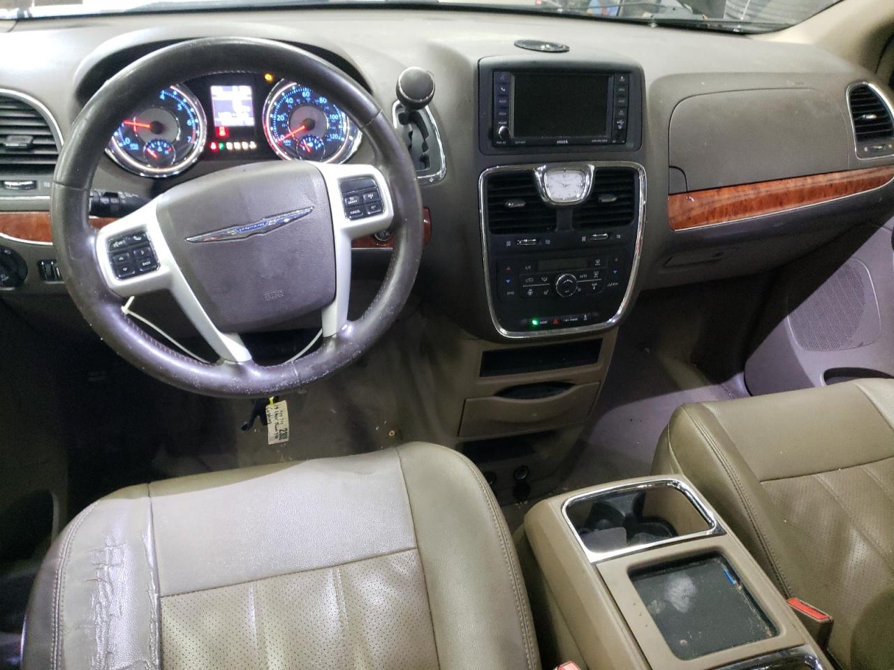 2015 Chrysler Town & Country VIN 2C4RC1CG0FR698637 Copart auction photo, side / rear end damage thumbnail 8
